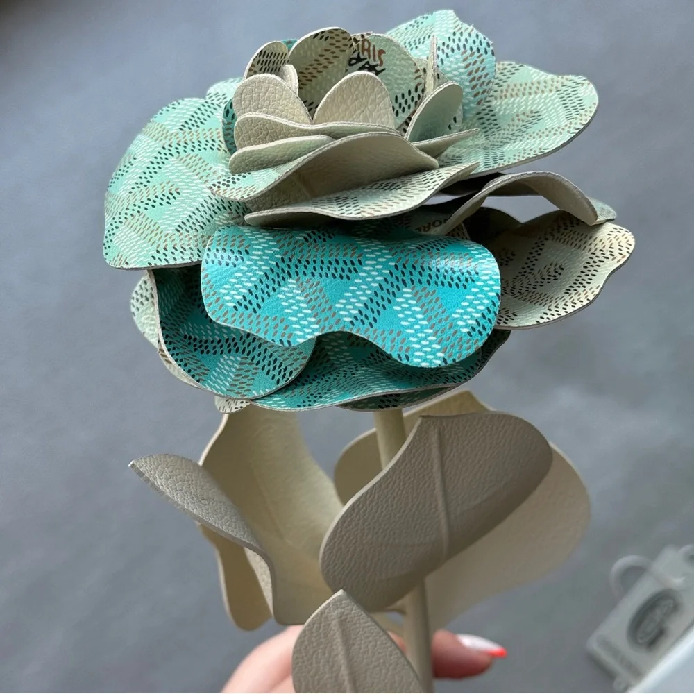 RARE NEW💙GOYARD💙Mon Amie La Rose Fleur Goyard Canvas and Leather Flower - Picture 5 of 10